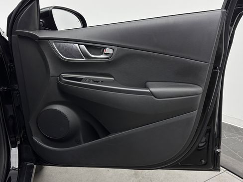 Used 2021 Hyundai Kona Limited w/ Cargo Package image 35