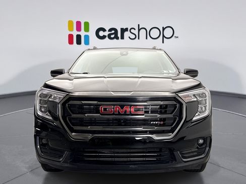 Used 2024 GMC Terrain AT4 w/ Tech Package AWD/4WD image 8