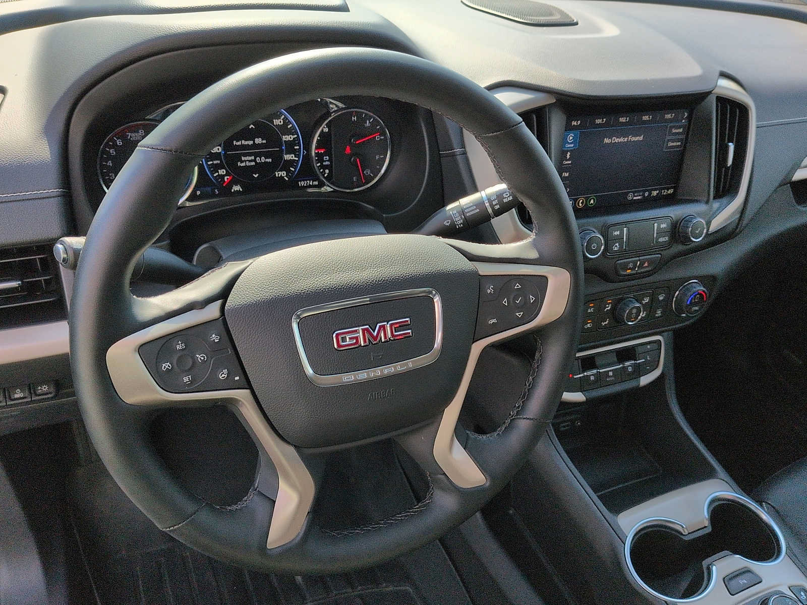Used 2024 GMC Terrain Denali AWD/4WD image 12