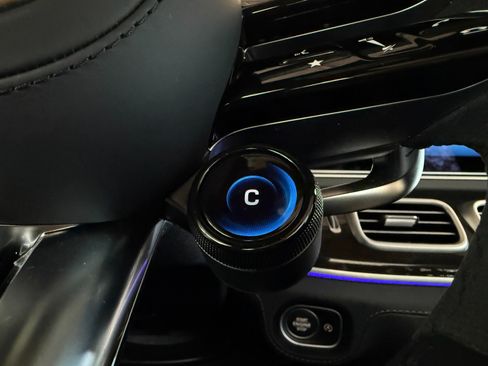 Used 2025 Mercedes-Benz GLE 63 AMG S image 46