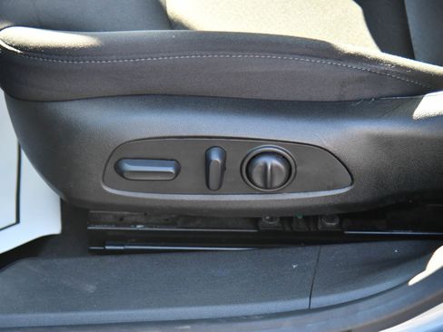 Used 2024 Chevrolet Malibu LT image 16