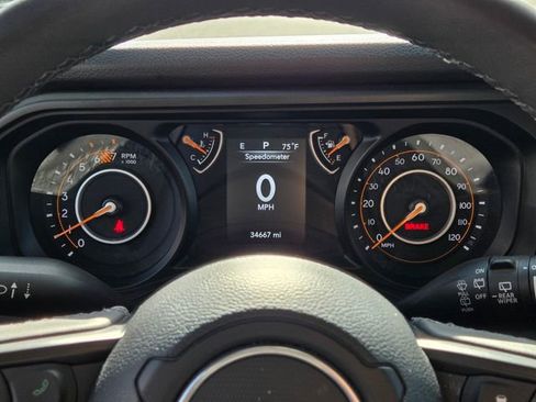 Used 2025 Jeep Wrangler Unlimited Sport AWD/4WD image 28