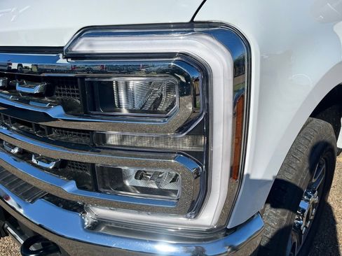New 2026 Ford F350 Lariat RWD image 8