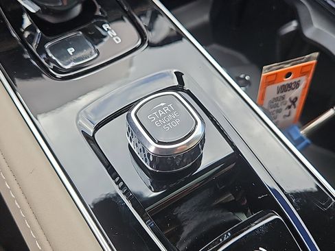 New 2026 Volvo XC90 B6 Plus w/ Protection Package Premier image 15