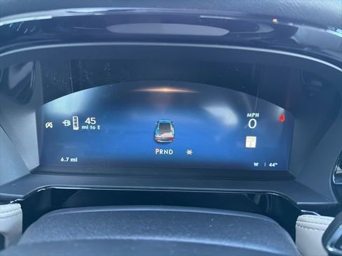 New 2026 Lincoln Corsair Premiere image 10