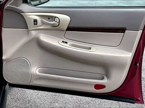 Used 2005 Chevrolet Impala FWD image 26