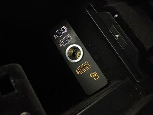 Used 2016 Jaguar F-TYPE R AWD/4WD image 37
