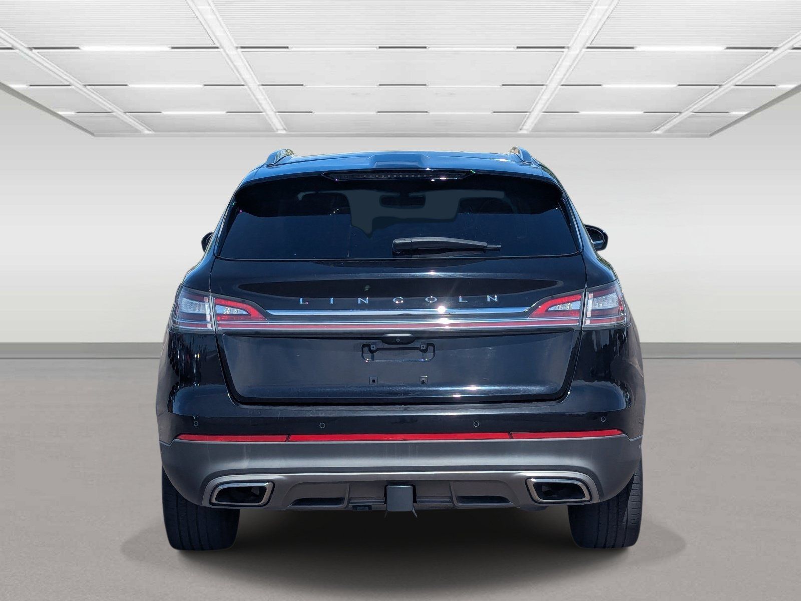 Used 2021 Lincoln Nautilus Reserve w/ Equipment Group 201A FWD image 4