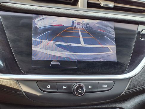 Used 2021 Buick Encore GX Preferred w/ Cold Weather Comfort Package FWD image 5