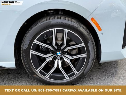 Used 2025 BMW 740i xDrive image 12