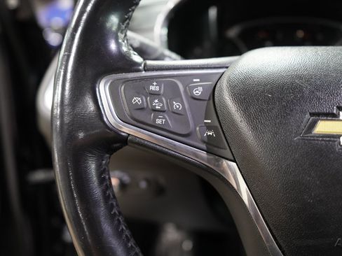 Used 2018 Chevrolet Equinox Premier FWD image 28