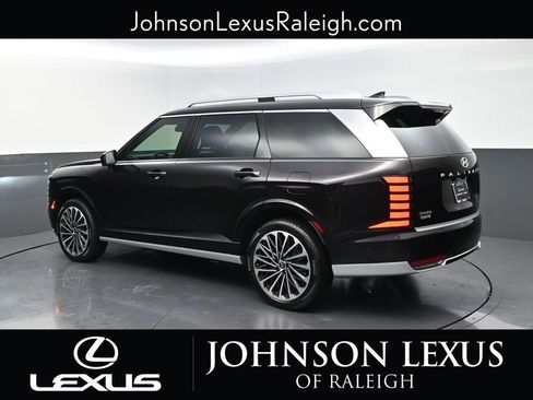 Used 2026 Hyundai Palisade Calligraphy FWD image 7