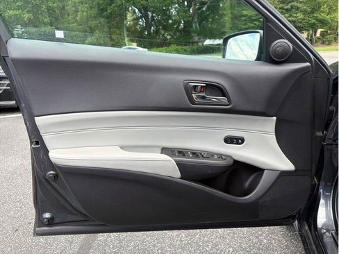 Used 2016 Acura ILX FWD image 7