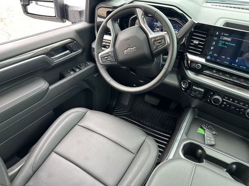 Used 2025 Chevrolet Silverado 2500 LTZ w/ LTZ Plus Package AWD/4WD image 25