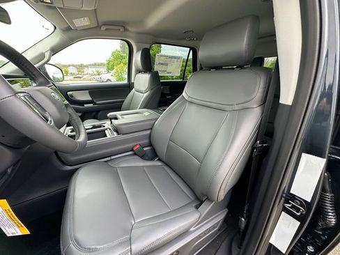 New 2026 Ford Expedition Active AWD/4WD image 15