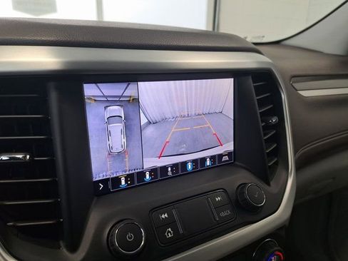 Used 2020 GMC Acadia SLT w/ Premium Package image 12