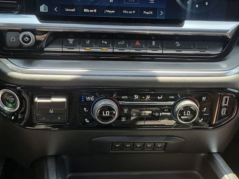 Certified 2024 Chevrolet Silverado 3500 High Country w/ High Country Premium Package AWD/4WD image 35