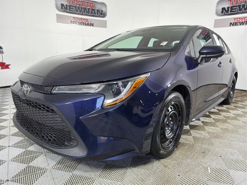 Used 2022 Toyota Corolla LE image 7