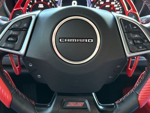 Used 2021 Chevrolet Camaro SS RWD image 8
