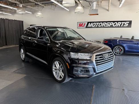 Used 2018 Audi Q7 3.0T Prestige AWD/4WD image 12