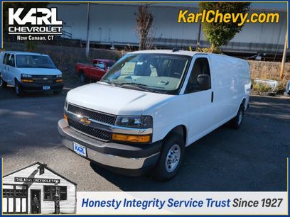 New 2025 Chevrolet Express 3500 Extended w/ Driver Convenience Package