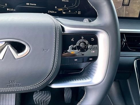 Certified 2025 INFINITI QX80 Sensory image 27