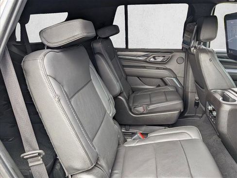 Used 2021 GMC Yukon Denali w/ Denali Premium Package image 18