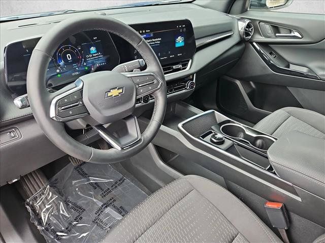 Used 2026 Chevrolet Equinox LT FWD image 13