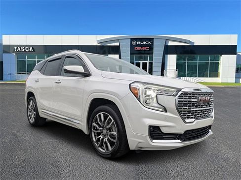 Used 2022 GMC Terrain Denali w/ Denali Premium Package image 1