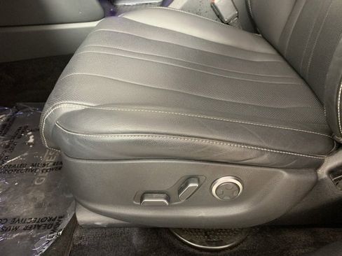 Used 2024 Genesis GV80 2.5T image 18