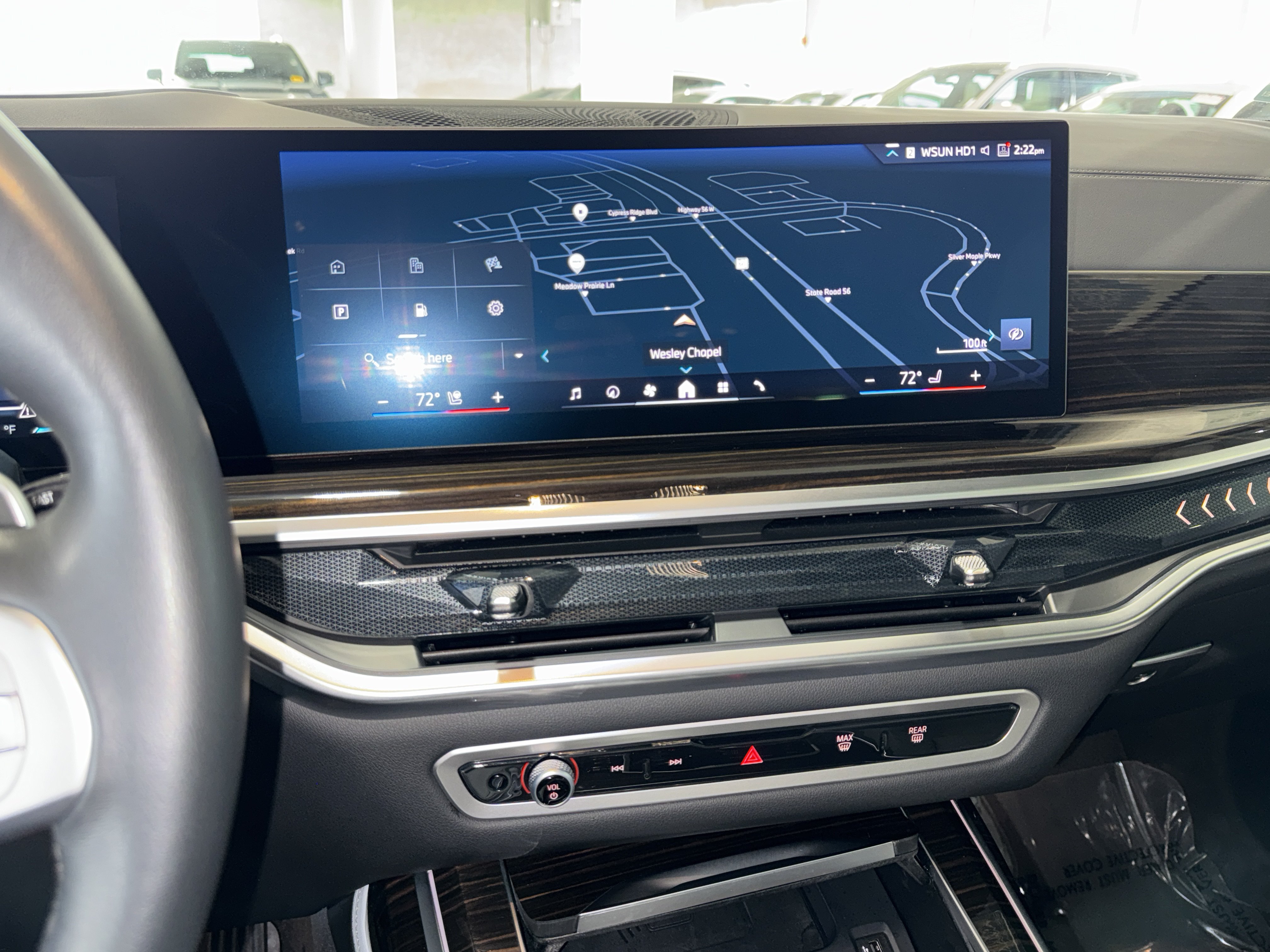 Certified 2025 BMW X7 xDrive40i w/ Executive Package AWD/4WD image 27