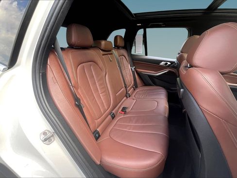 Used 2019 BMW X5 xDrive40i w/ Premium Package 2 AWD/4WD image 24