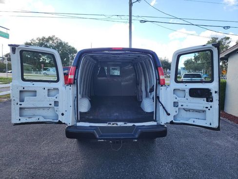 Used 2018 Chevrolet Express 2500 Extended image 30