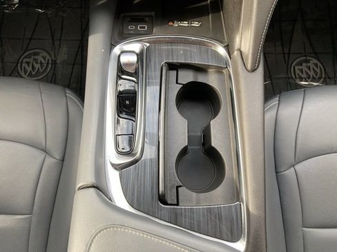 Used 2023 Buick Enclave Essence w/ Sport Touring Edition image 28