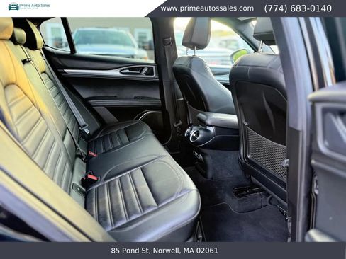 Used 2021 Alfa Romeo Stelvio Ti Sport AWD/4WD image 23