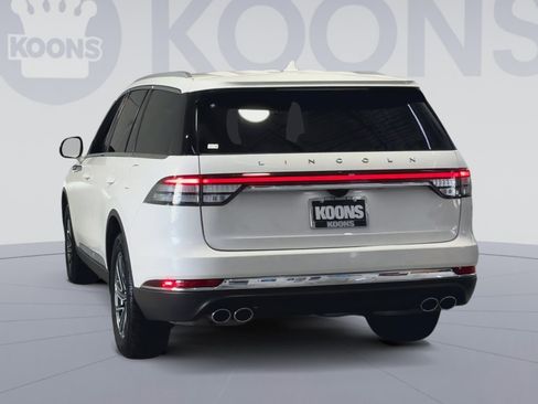 Used 2023 Lincoln Aviator AWD image 10