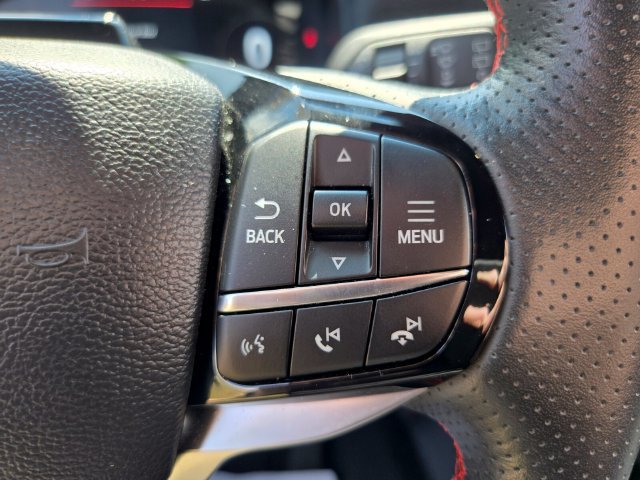 Used 2025 Ford Explorer ST-Line w/ ST-Line Street Pack AWD/4WD image 33