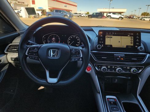 Used 2019 Honda Accord Touring image 12