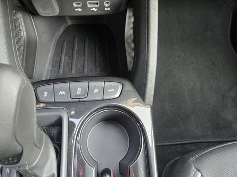 Used 2023 Chevrolet TrailBlazer LT w/ Convenience Package AWD/4WD image 21