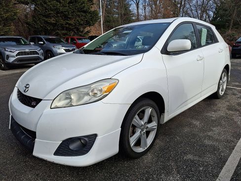 Used 2009 Toyota Matrix S image 2