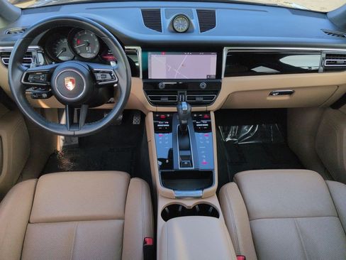 Used 2024 Porsche Macan AWD/4WD image 22