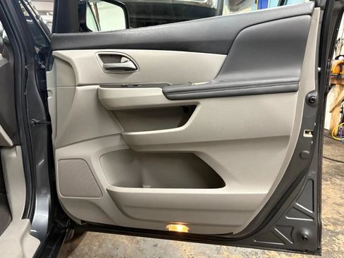 Used 2013 Honda Odyssey EX-L image 28