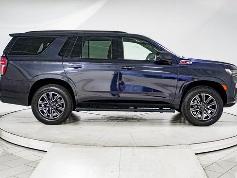 Used 2022 Chevrolet Tahoe Z71 w/ Luxury Package AWD/4WD image 13
