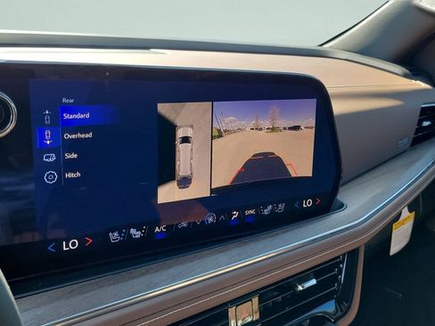 New 2026 Chevrolet Suburban High Country AWD/4WD image 29