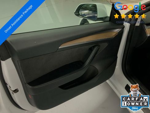 Used 2021 Tesla Model 3 Standard Range Plus image 9