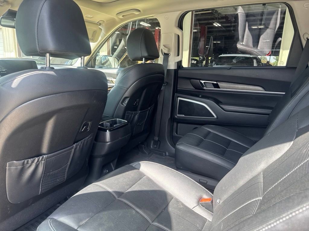 Used 2022 Kia Telluride EX w/ EX Premium Package AWD/4WD image 23