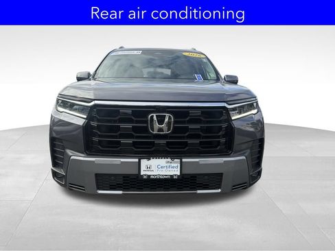 Certified 2026 Honda Pilot Touring image 8