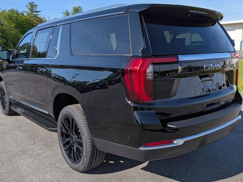 New 2026 GMC Yukon XL Elevation w/ Elevation Premium Package AWD/4WD image 8