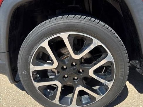 Used 2018 Jeep Compass Limited w/ Navigation Group AWD/4WD image 51