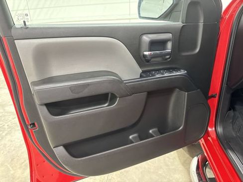 Used 2018 Chevrolet Silverado 1500 Custom w/ Custom Value Package RWD image 19